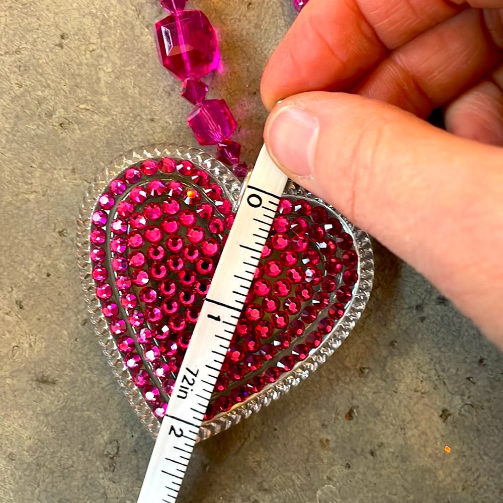 Tarina Tarantino pink Swarovski rhinestone Valentines Day heart necklace XL - Picture 14 of 17